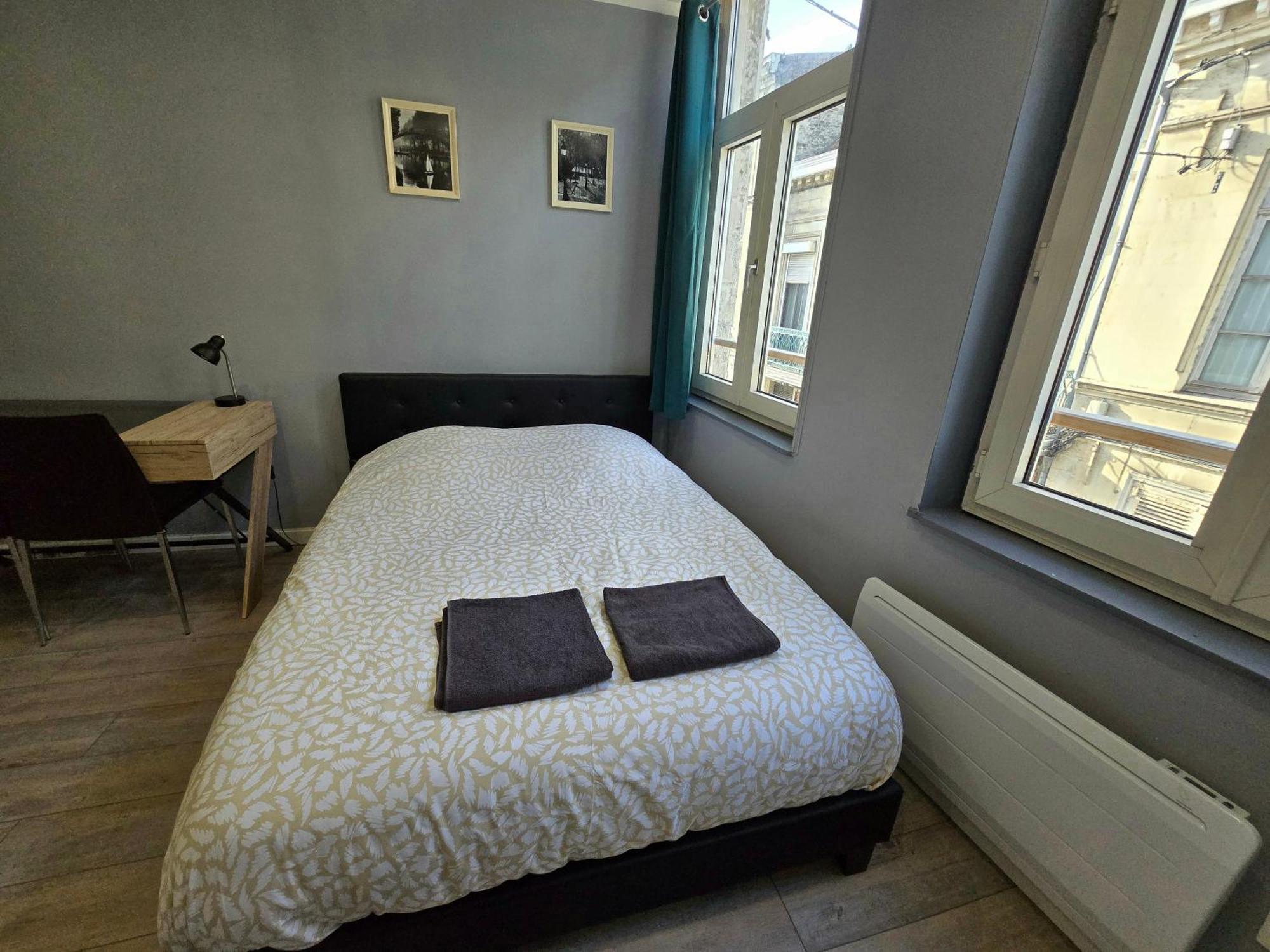 Hypercentre 301 +wifi+independant+ Cuisine Toilette Salle De Bain Privative Apartment Valenciennes
